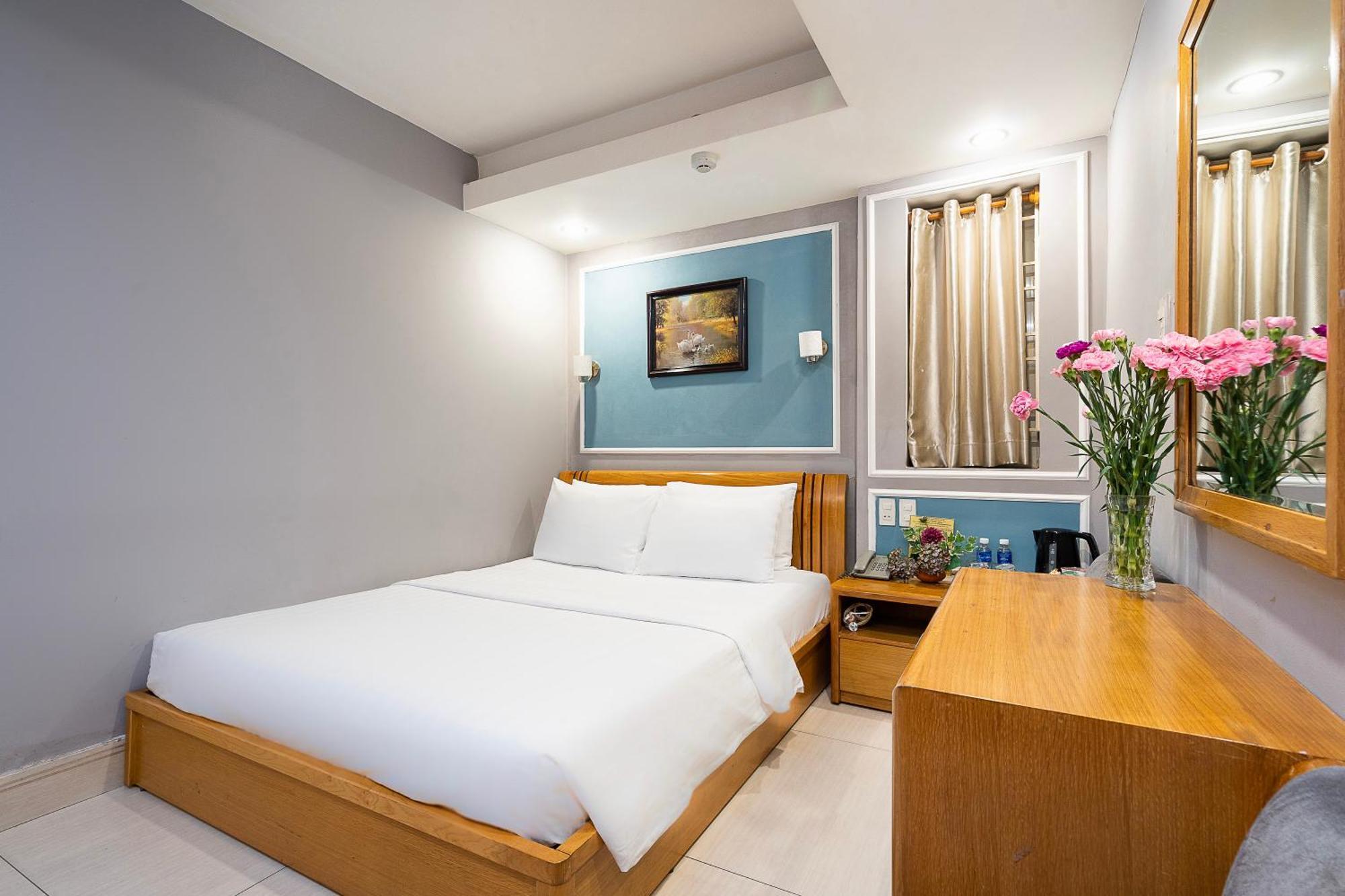 Lucky Star Hotel - Ben Thanh Хошимин Экстерьер фото