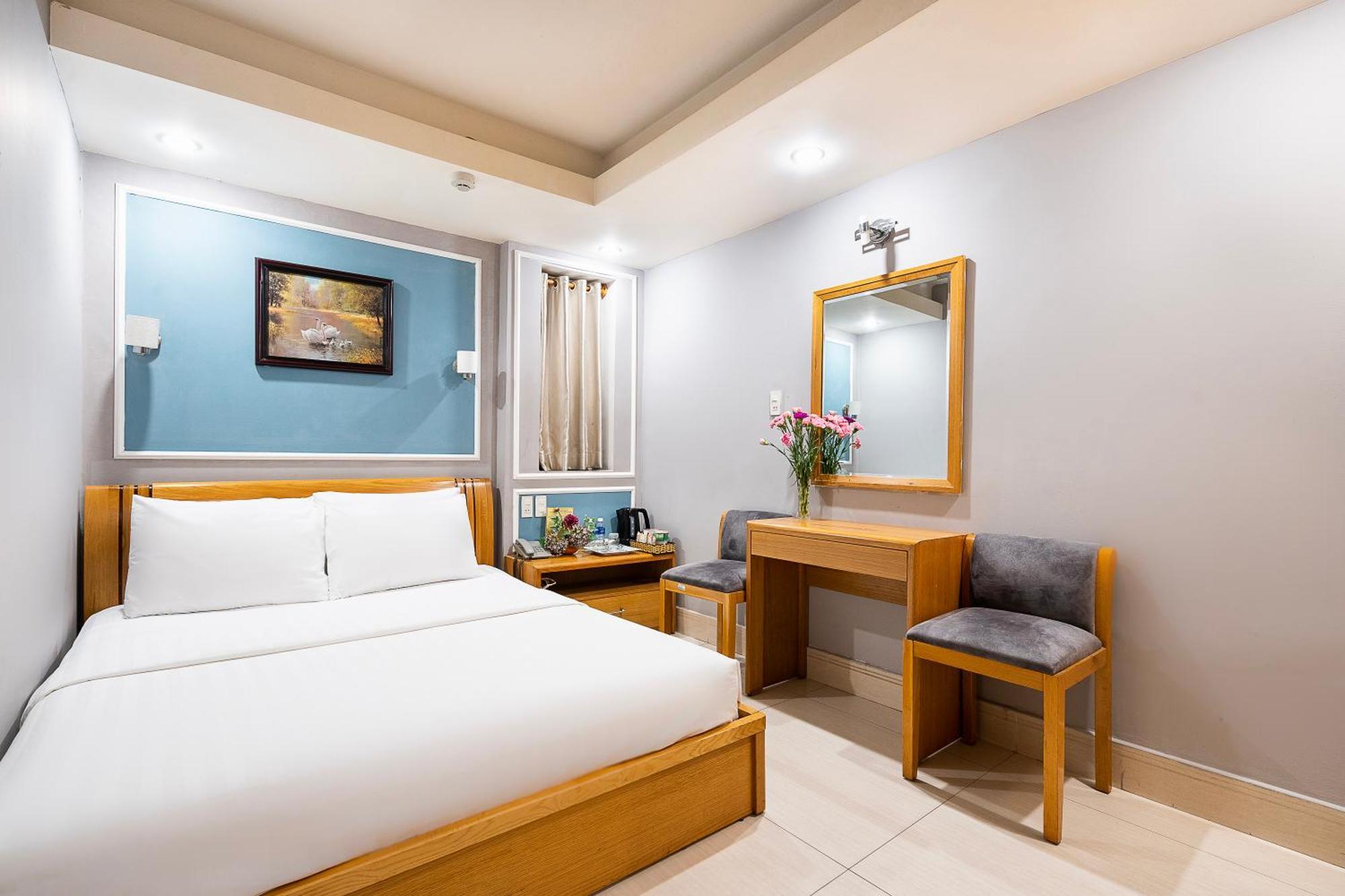 Lucky Star Hotel - Ben Thanh Хошимин Экстерьер фото